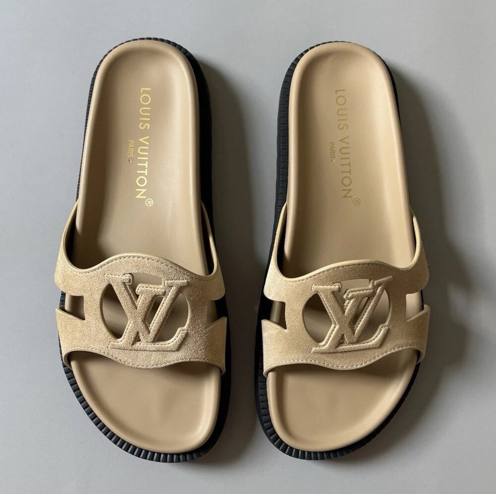 Louis Vuitton LV Isola Flat Mules Women’s Tan Slides Size 38 Women’s 8